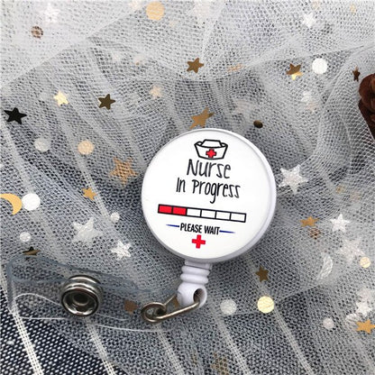 Badges rétractables pour soignants