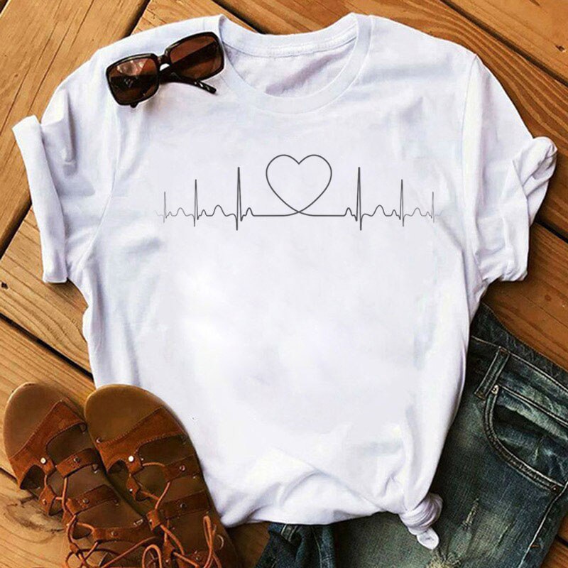 T-shirt manches courtes, imprimé stéthoscope électrocardiogramme infirmière