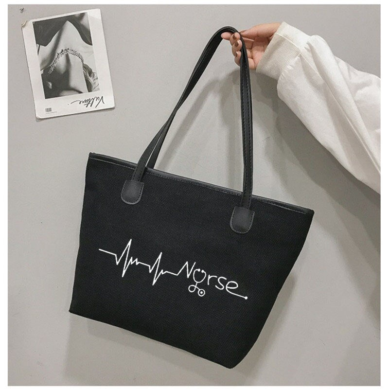 Nouveauté, Sac à main Nurse
