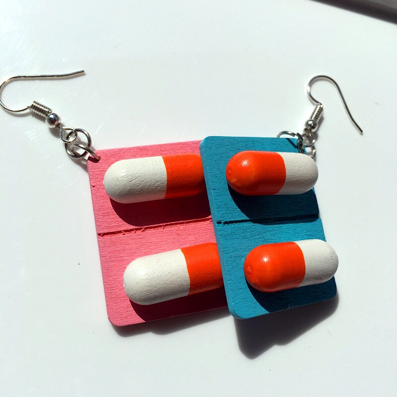 boucles d'oreilles médicaments
