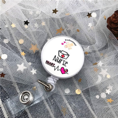 Badges rétractables pour soignants
